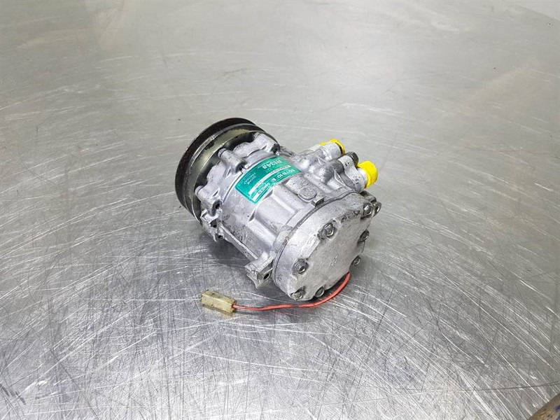 Liebherr L507-Sanden SD7B10-7170-Compressor/Kompressor - Compresseur de climatisation pour Engins de chantier: photos 2 Liebherr L507-Sanden SD7B10-7170-Compressor/Kompressor - Compresseur de climatisation pour Engins de chantier: photos 2