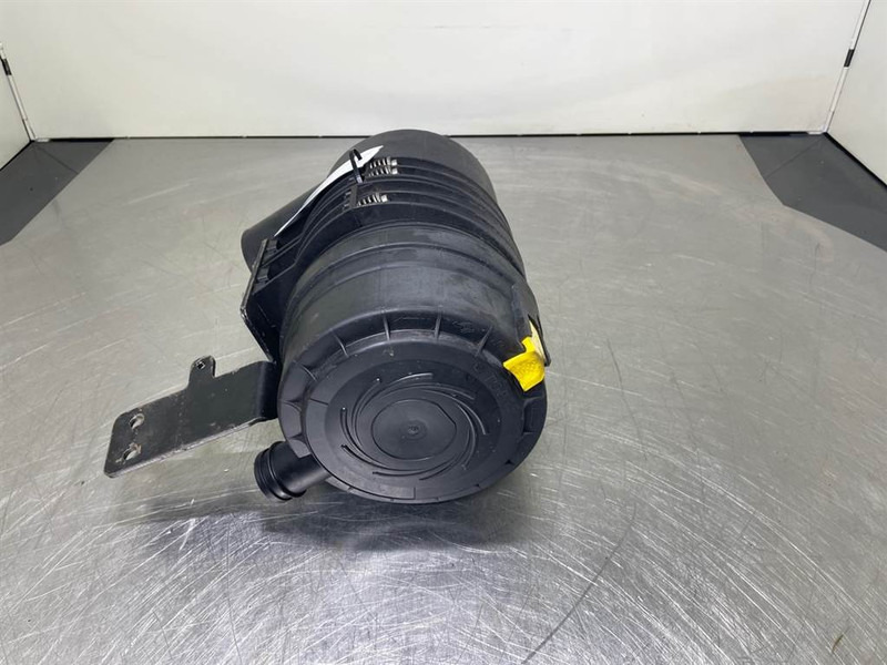 New Holland W110C - Air filter/Luftfilter/Luchtfilter - Moteur pour Engins de chantier: photos 3 New Holland W110C - Air filter/Luftfilter/Luchtfilter - Moteur pour Engins de chantier: photos 3