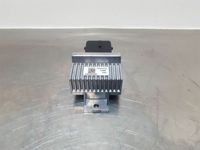 Perkins 854E-E34TA-5801401694-Relay/Relais/Glow plug - Système électrique pour Engins de chantier: photos 3 Perkins 854E-E34TA-5801401694-Relay/Relais/Glow plug - Système électrique pour Engins de chantier: photos 3