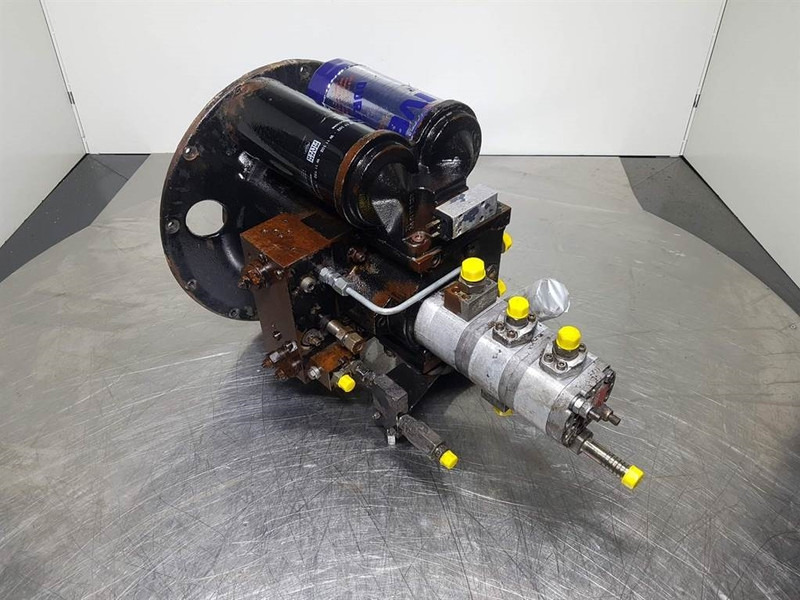 Poclain Hydraulics 80219300-Load sensing pump - Hydraulique: photos 3 Poclain Hydraulics 80219300-Load sensing pump - Hydraulique: photos 3
