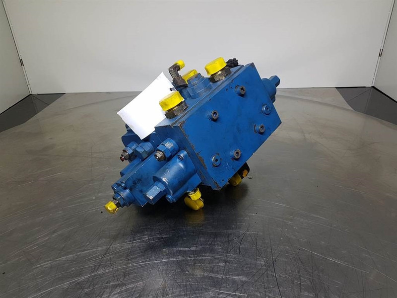 Rexroth M6-1116-00/3M6 - Fiat-Hitachi W170 - Valve - Hydraulique: photos 4 Rexroth M6-1116-00/3M6 - Fiat-Hitachi W170 - Valve - Hydraulique: photos 4