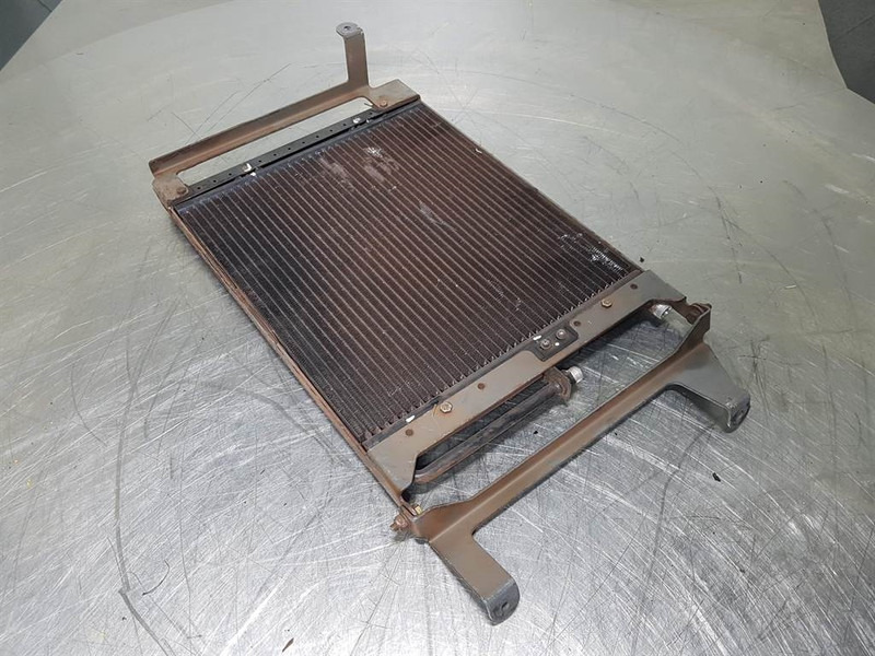 SANDEN MFC-2046AE-Airco condenser/Klimakondensator - Frame/ Châssis pour Engins de chantier: photos 2 SANDEN MFC-2046AE-Airco condenser/Klimakondensator - Frame/ Châssis pour Engins de chantier: photos 2