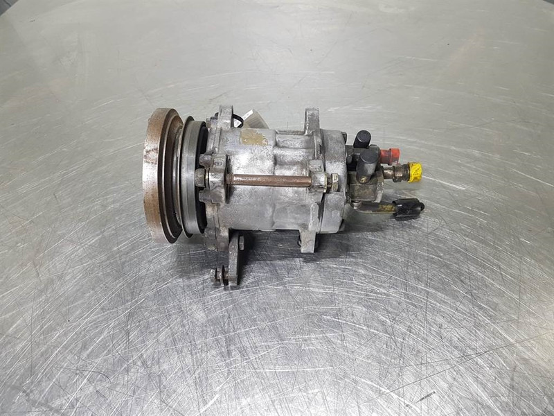 SANDEN SD7H15 - Compressor/Kompressor/Aircopomp - Moteur et pièces pour Engins de chantier: photos 2 SANDEN SD7H15 - Compressor/Kompressor/Aircopomp - Moteur et pièces pour Engins de chantier: photos 2