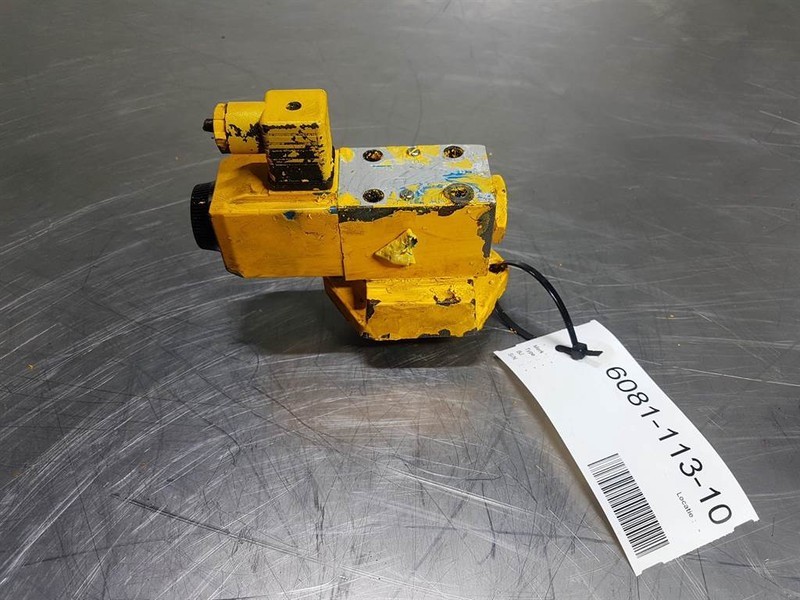 Vickers DG4V32BMUG760 - Valve/Ventile/Ventiel - Hydraulique pour Engins de chantier: photos 1 Vickers DG4V32BMUG760 - Valve/Ventile/Ventiel - Hydraulique pour Engins de chantier: photos 1