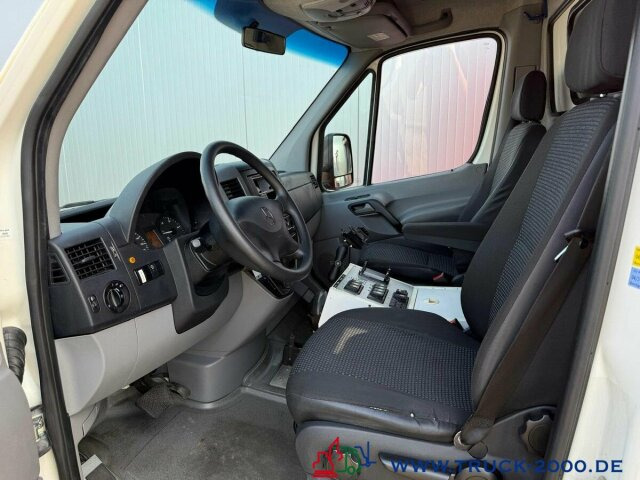 Mercedes-Benz Sprinter 516 Fahrtec RTW Luftfederung 1. Hand - Ambulance: photos 5 Mercedes-Benz Sprinter 516 Fahrtec RTW Luftfederung 1. Hand - Ambulance: photos 5