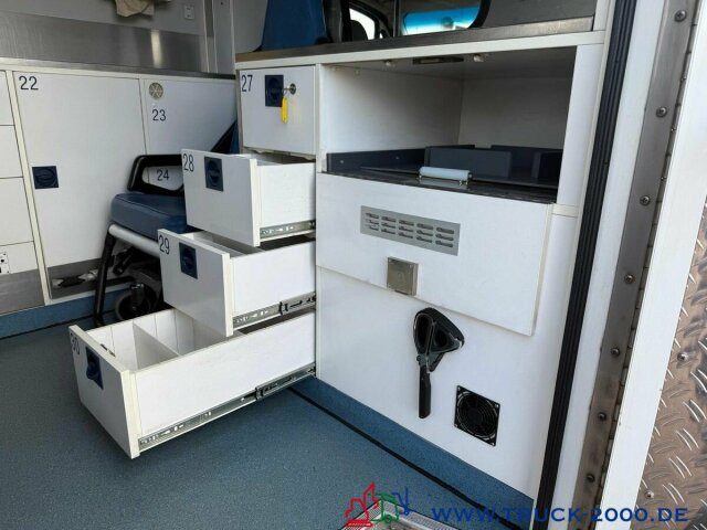 Mercedes-Benz Sprinter 516 Fahrtec RTW Luftfederung 1. Hand - Ambulance: photos 3 Mercedes-Benz Sprinter 516 Fahrtec RTW Luftfederung 1. Hand - Ambulance: photos 3