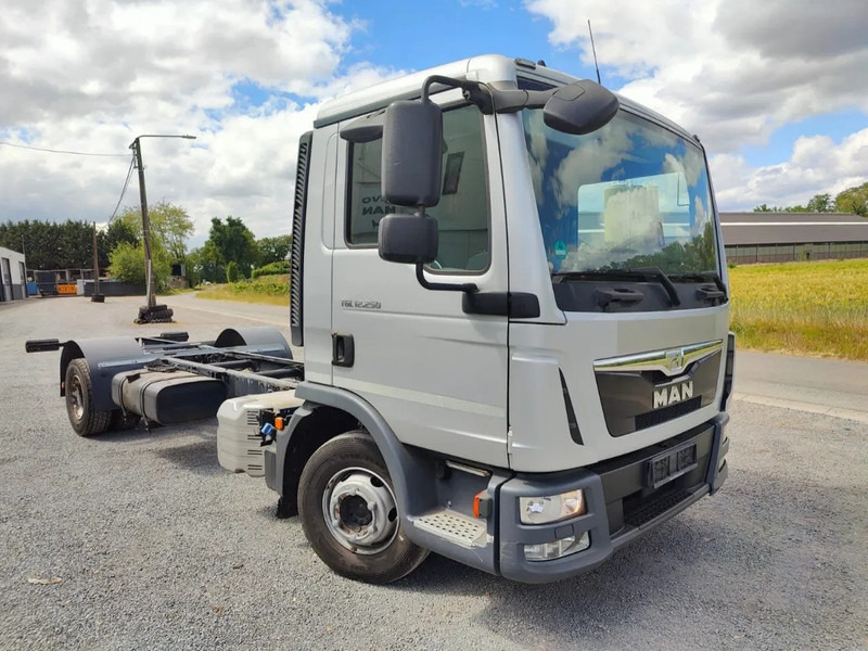 MAN TGL 12.250 Chassis cabine Euro6 - Châssis cabine: photos 1 MAN TGL 12.250 Chassis cabine Euro6 - Châssis cabine: photos 1