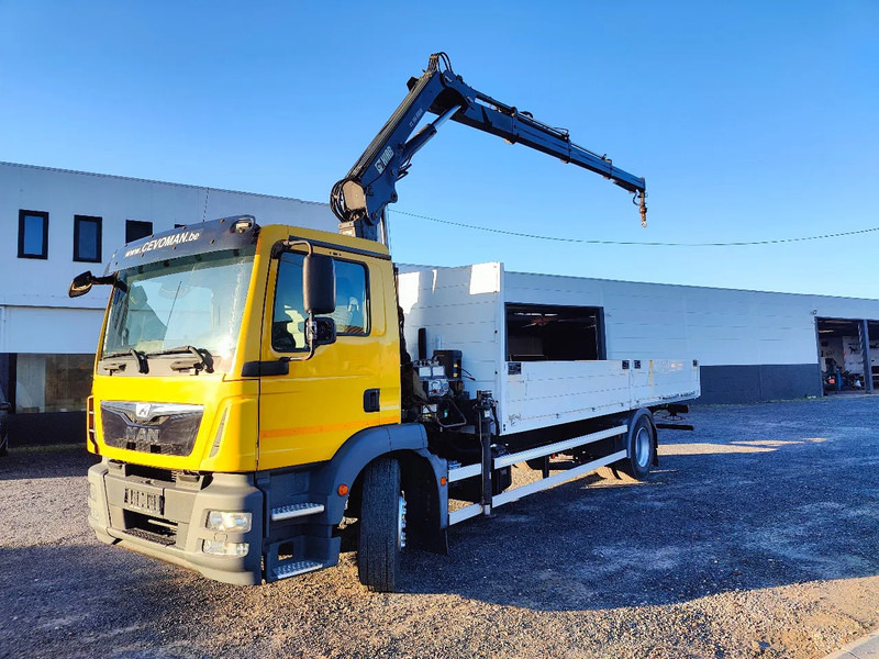 MAN TGM 18.250 Open box + HIAB 166-3 - Camion plateau, Camion grue: photos 1 MAN TGM 18.250 Open box + HIAB 166-3 - Camion plateau, Camion grue: photos 1