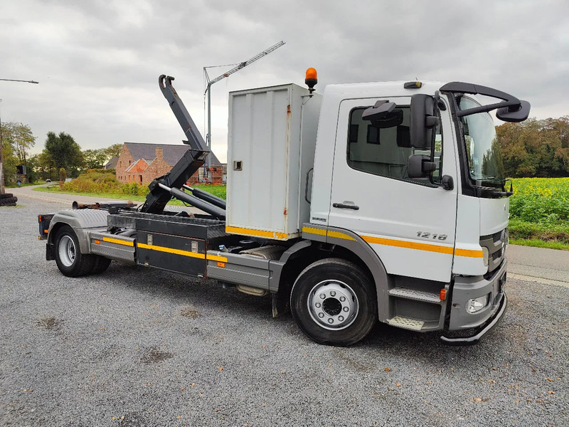 Mercedes-Benz Atego 1218 Containersystem / Hooklift Hyvalift - Camion ampliroll: photos 2 Mercedes-Benz Atego 1218 Containersystem / Hooklift Hyvalift - Camion ampliroll: photos 2