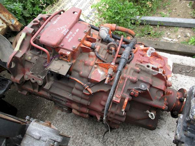 ZF 12AS1800 - Boîte de vitesse pour Camion: photos 2 ZF 12AS1800 - Boîte de vitesse pour Camion: photos 2