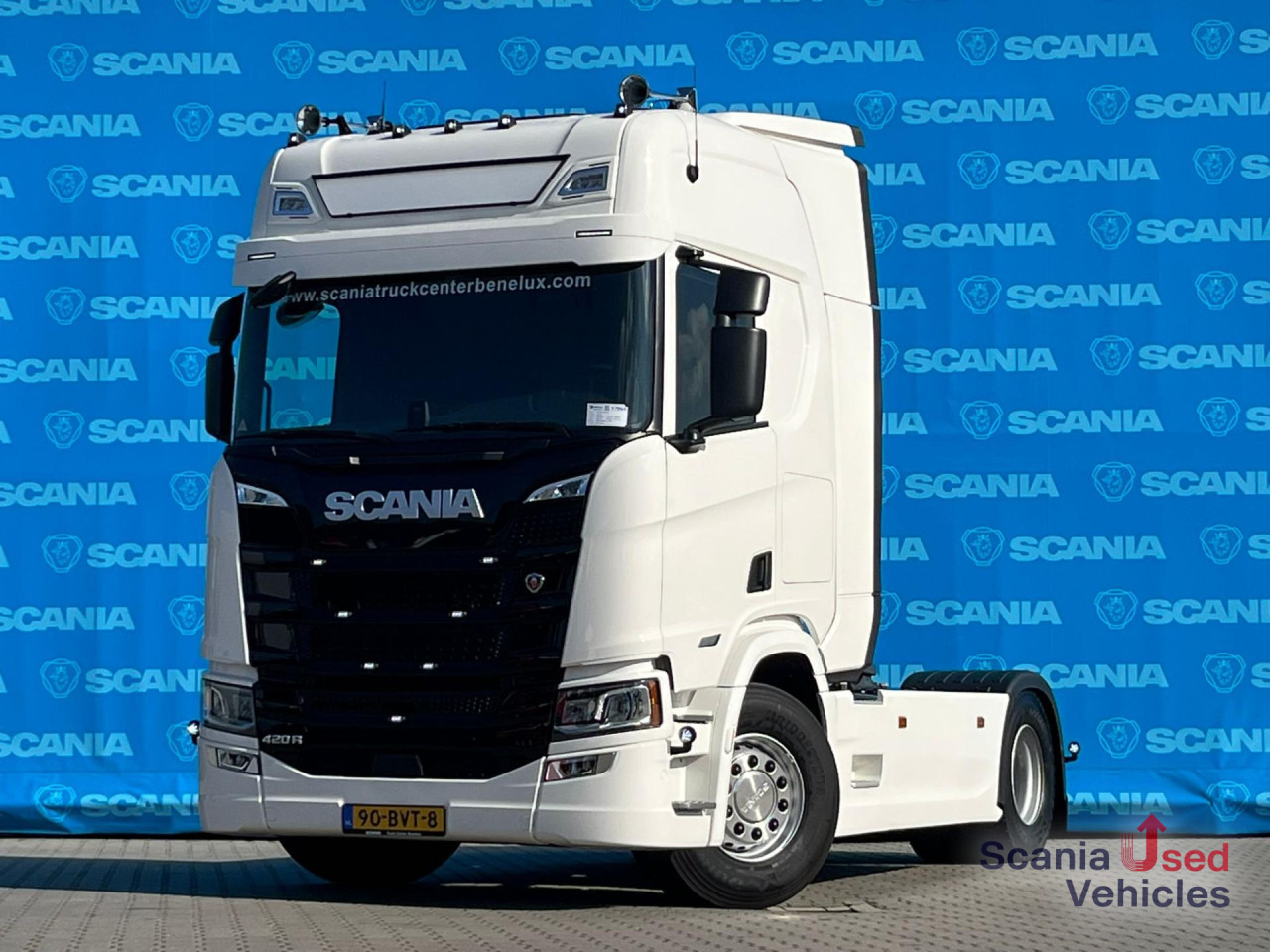 SCANIA R 420 A4x2NA DIFF LOCK CRB 8T ACC LED VECTO 3 - Tracteur routier: photos 1 SCANIA R 420 A4x2NA DIFF LOCK CRB 8T ACC LED VECTO 3 - Tracteur routier: photos 1
