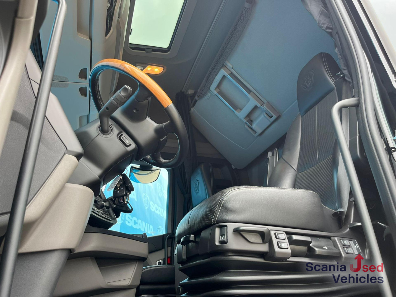SCANIA S 500 A4x2NB RETARDER DIFF-L PTOv FULL AIR VECTO3 - Tracteur routier: photos 3 SCANIA S 500 A4x2NB RETARDER DIFF-L PTOv FULL AIR VECTO3 - Tracteur routier: photos 3