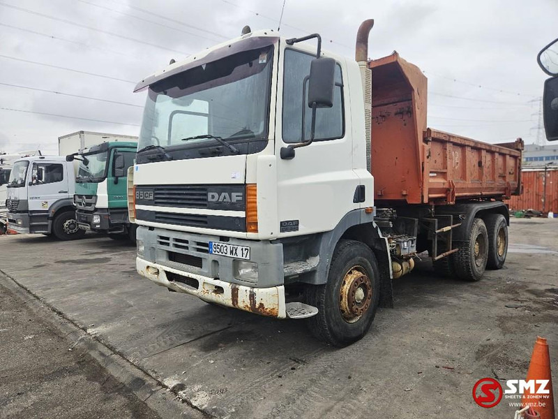 DAF 85 CF 380 euro 2 - Camion: photos 3 DAF 85 CF 380 euro 2 - Camion: photos 3