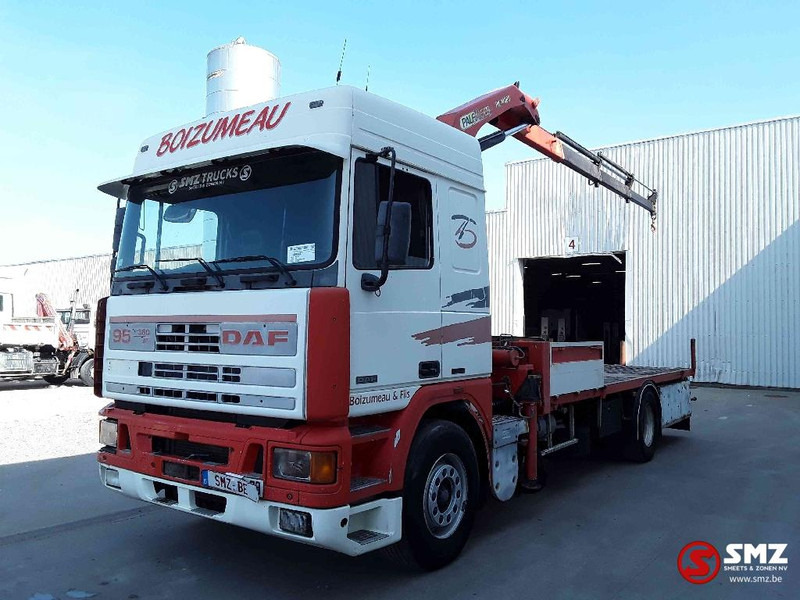 DAF 95 360 palfinger pk 080-3 - Camion plateau, Camion grue: photos 3 DAF 95 360 palfinger pk 080-3 - Camion plateau, Camion grue: photos 3