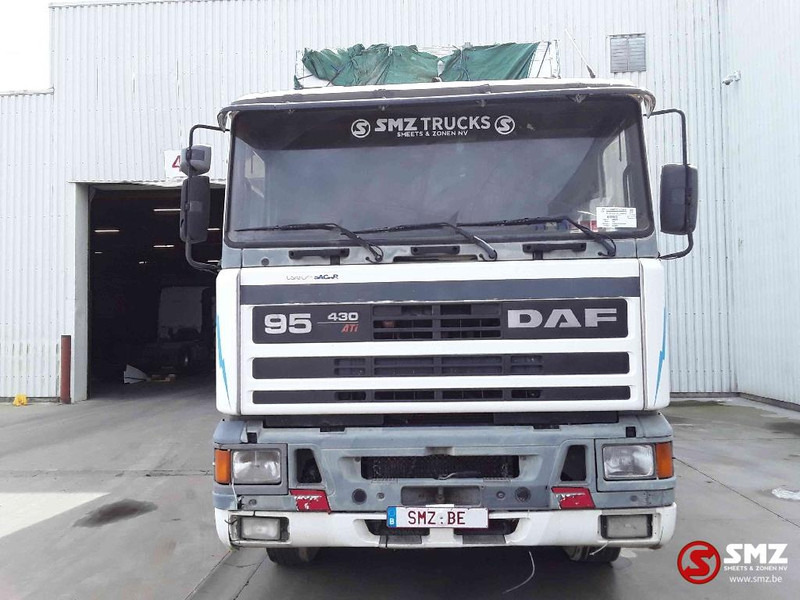 DAF 95 430 lames steel - Camion benne: photos 2 DAF 95 430 lames steel - Camion benne: photos 2