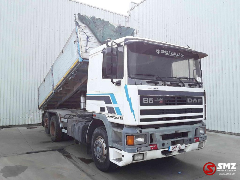 DAF 95 430 lames steel - Camion benne: photos 1 DAF 95 430 lames steel - Camion benne: photos 1