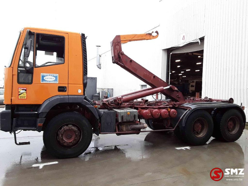 Iveco Trakker 260 E 34 6x4 francais - Camion porte-conteneur/ Caisse mobile: photos 5 Iveco Trakker 260 E 34 6x4 francais - Camion porte-conteneur/ Caisse mobile: photos 5