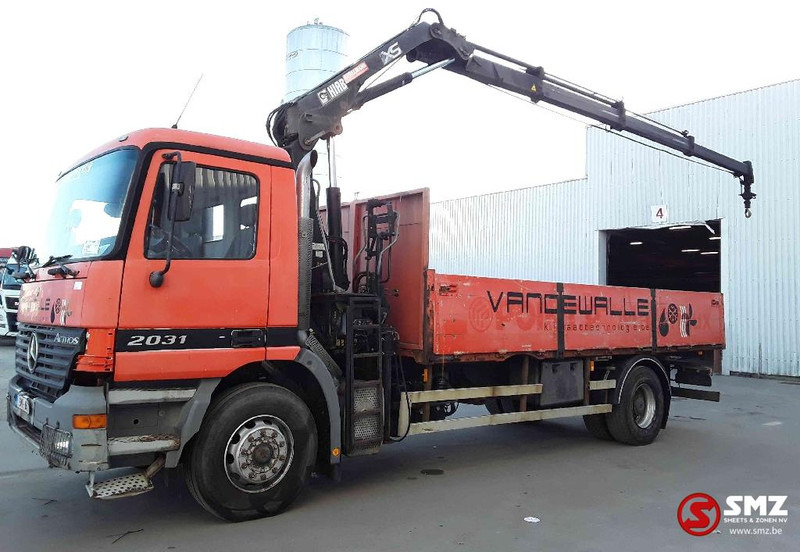 Mercedes-Benz Actros 2031 atlas 144b3 remote lames - Camion plateau, Camion grue: photos 4 Mercedes-Benz Actros 2031 atlas 144b3 remote lames - Camion plateau, Camion grue: photos 4
