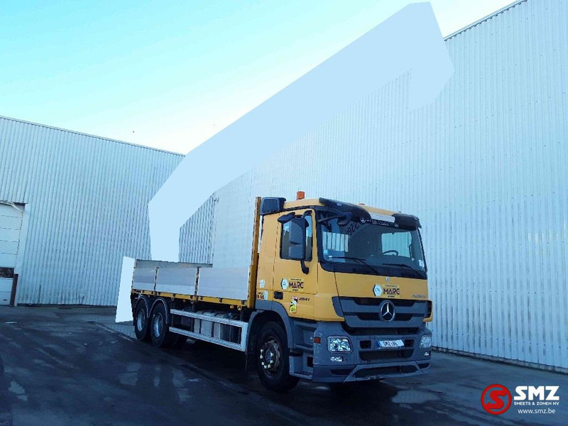 Mercedes-Benz Actros 2641 - Camion plateau, Camion grue: photos 1 Mercedes-Benz Actros 2641 - Camion plateau, Camion grue: photos 1