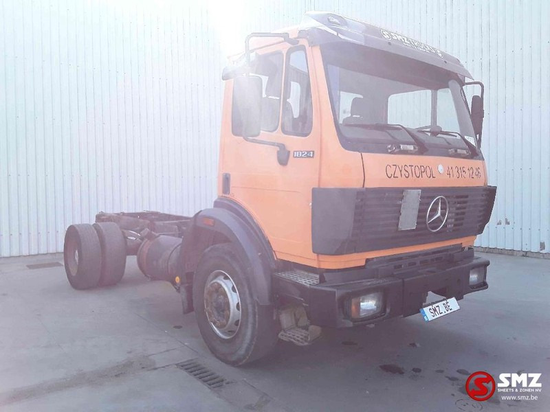 Mercedes-Benz SK 1824 lames-steel no 1922 - Châssis cabine: photos 1 Mercedes-Benz SK 1824 lames-steel no 1922 - Châssis cabine: photos 1