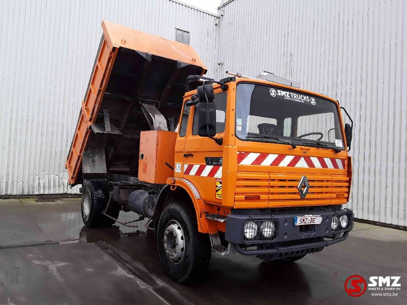 Renault G 230 - Camion benne: photos 1 Renault G 230 - Camion benne: photos 1