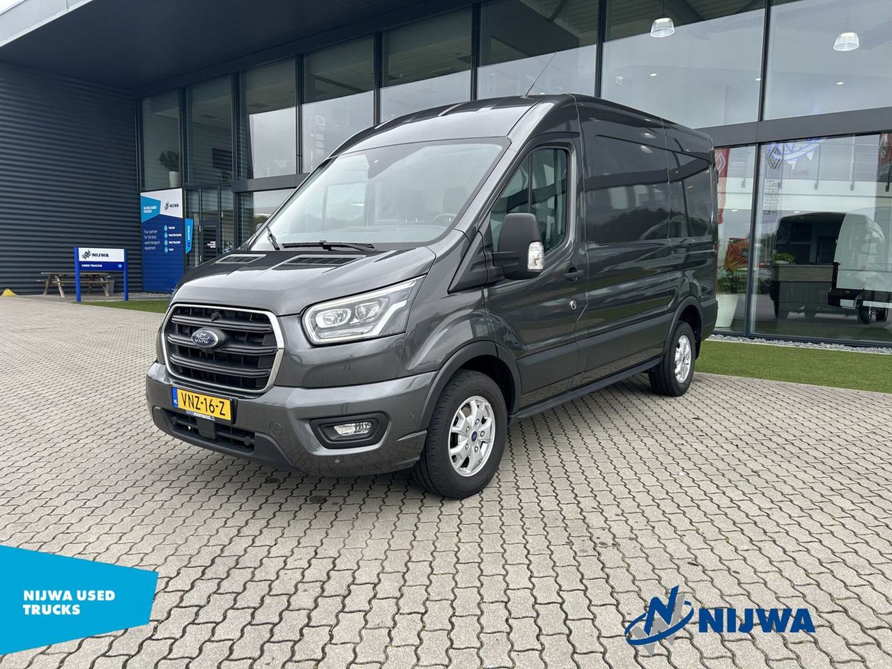 Ford Transit 350 L2H3 Limited Trekhaak + Navigatie - Fourgon utilitaire: photos 1 Ford Transit 350 L2H3 Limited Trekhaak + Navigatie - Fourgon utilitaire: photos 1