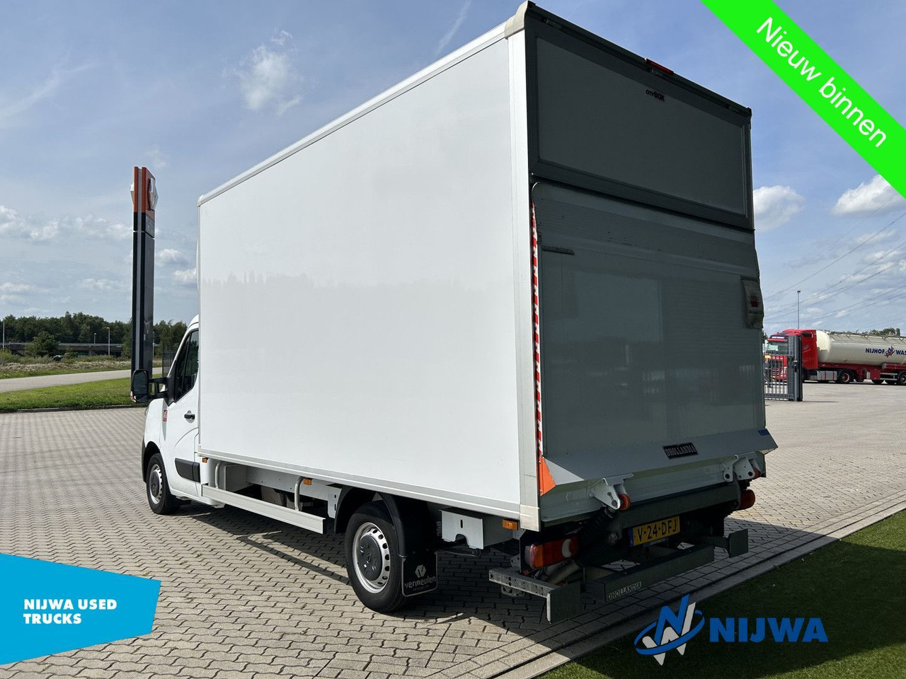 Renault Master T35 145 Laadklep + Zijdeur Kasten - Fourgon utilitaire: photos 4 Renault Master T35 145 Laadklep + Zijdeur Kasten - Fourgon utilitaire: photos 4
