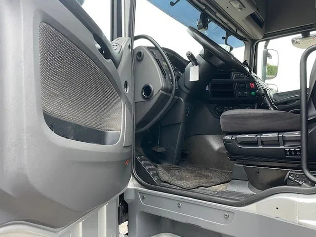 DAF XF 440 FT EURO6 Manual - Tracteur routier: photos 4 DAF XF 440 FT EURO6 Manual - Tracteur routier: photos 4