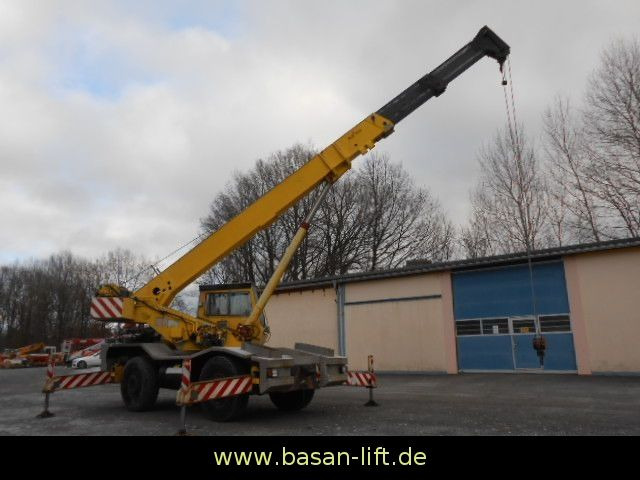 Coles Cranes Coles Cranes - Camion grue: photos 1 Coles Cranes Coles Cranes - Camion grue: photos 1