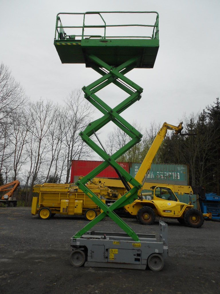 Genie GS 2646, Scherenarbeitsbühne Genie 9,9 m - Camion avec nacelle: photos 5 Genie GS 2646, Scherenarbeitsbühne Genie 9,9 m - Camion avec nacelle: photos 5