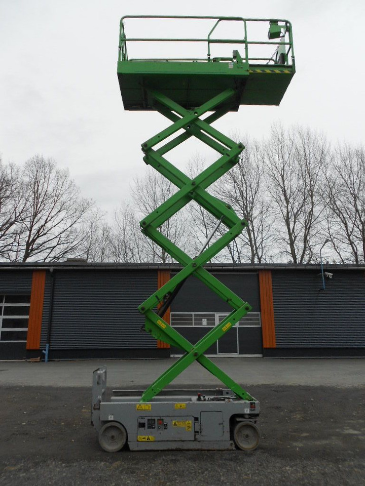 Genie GS 2646, Scherenarbeitsbühne Genie 9,9 m - Camion avec nacelle: photos 1 Genie GS 2646, Scherenarbeitsbühne Genie 9,9 m - Camion avec nacelle: photos 1