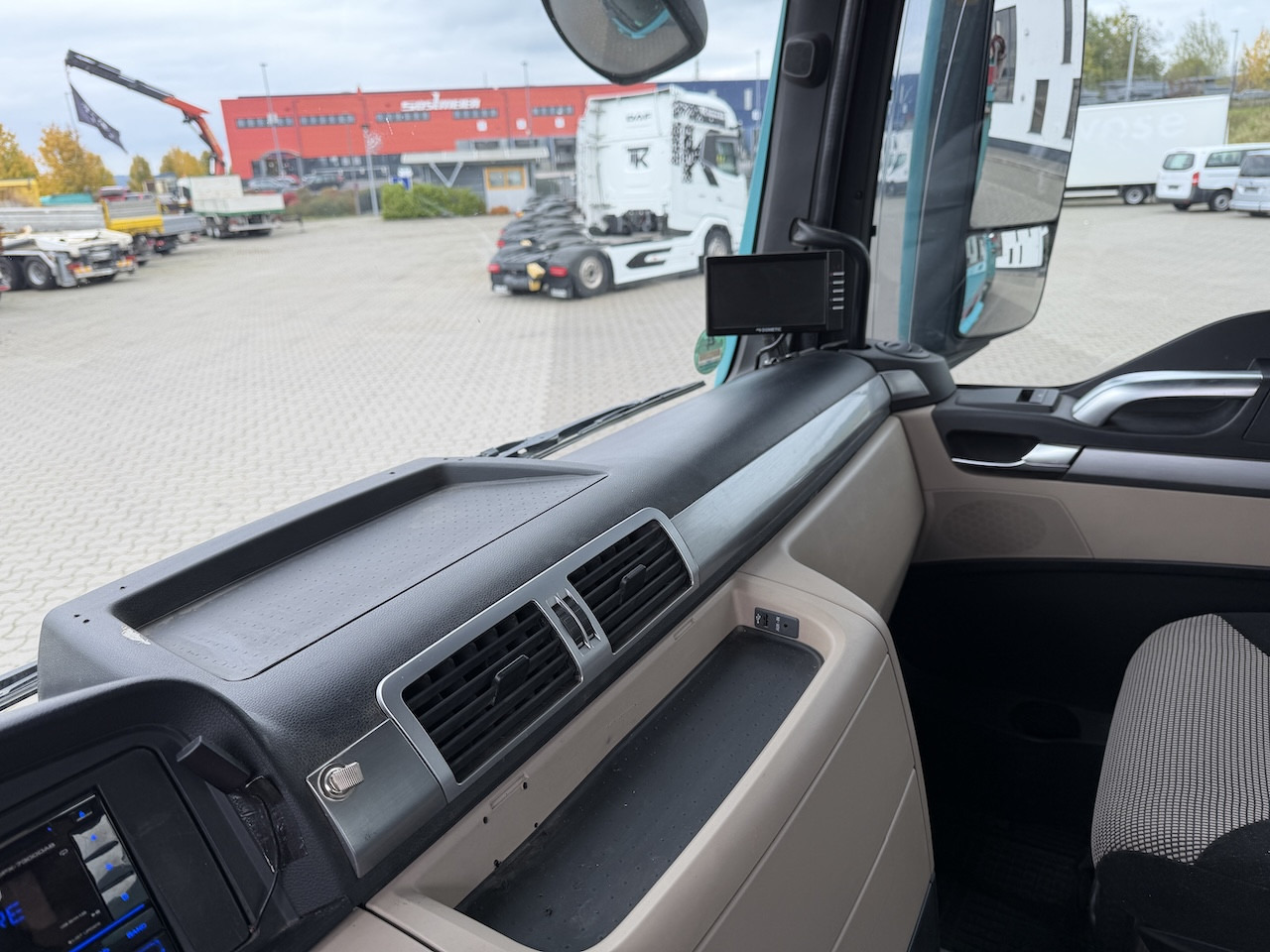 MAN TGS 35.460 8x4 Dautel Intarder - Camion benne: photos 2 MAN TGS 35.460 8x4 Dautel Intarder - Camion benne: photos 2