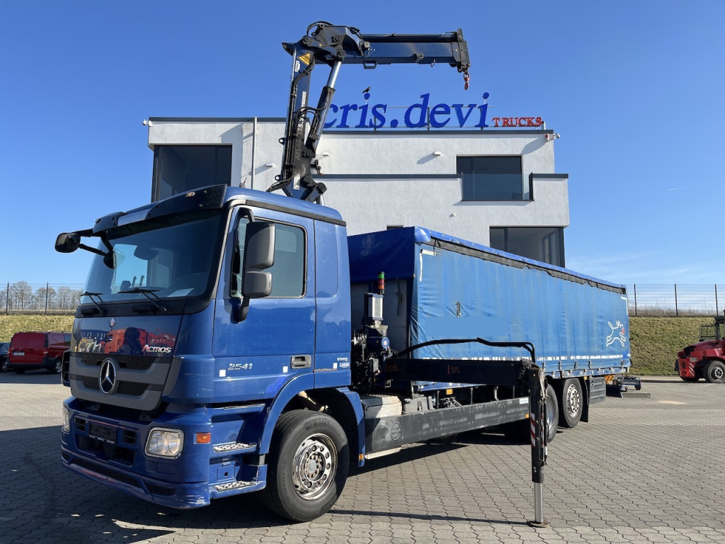 Mercedes-Benz 2541 6x2 Atlas 135.2E Pritsche 8,20 m Ausziehbar - Camion à rideaux coulissants, Camion grue: photos 1 Mercedes-Benz 2541 6x2 Atlas 135.2E Pritsche 8,20 m Ausziehbar - Camion à rideaux coulissants, Camion grue: photos 1