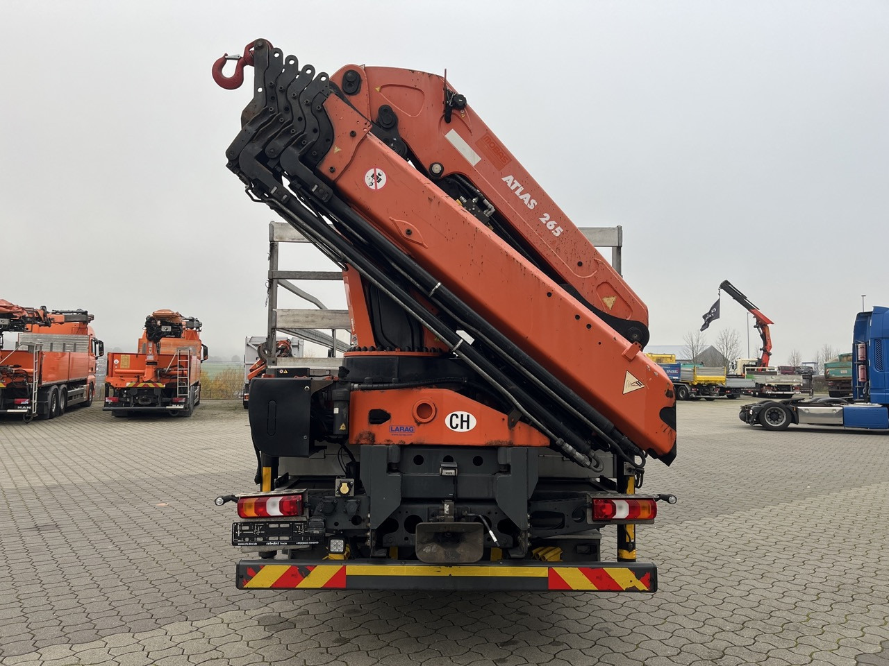 Camion plateau, Camion grue Mercedes-Benz Actros 2545 6x2 EFFER Atlas 265-A6 Lenk- Liftachse: photos 13 Camion plateau, Camion grue Mercedes-Benz Actros 2545 6x2 EFFER Atlas 265-A6 Lenk- Liftachse: photos 13