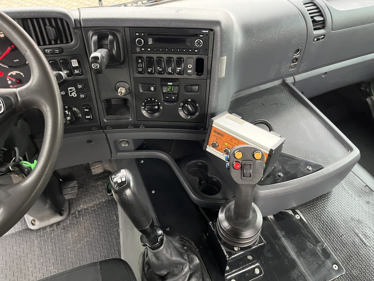 Scania G 450 8x4 Trösch Abrollkipper - Camion ampliroll: photos 4 Scania G 450 8x4 Trösch Abrollkipper - Camion ampliroll: photos 4