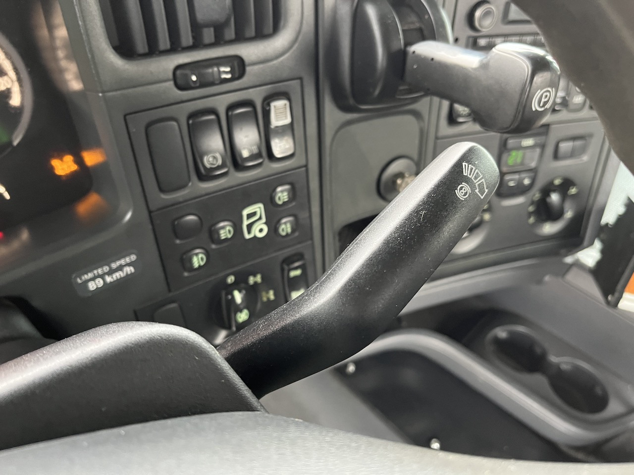 Scania G 450 8x4 Trösch Abrollkipper - Camion ampliroll: photos 3 Scania G 450 8x4 Trösch Abrollkipper - Camion ampliroll: photos 3