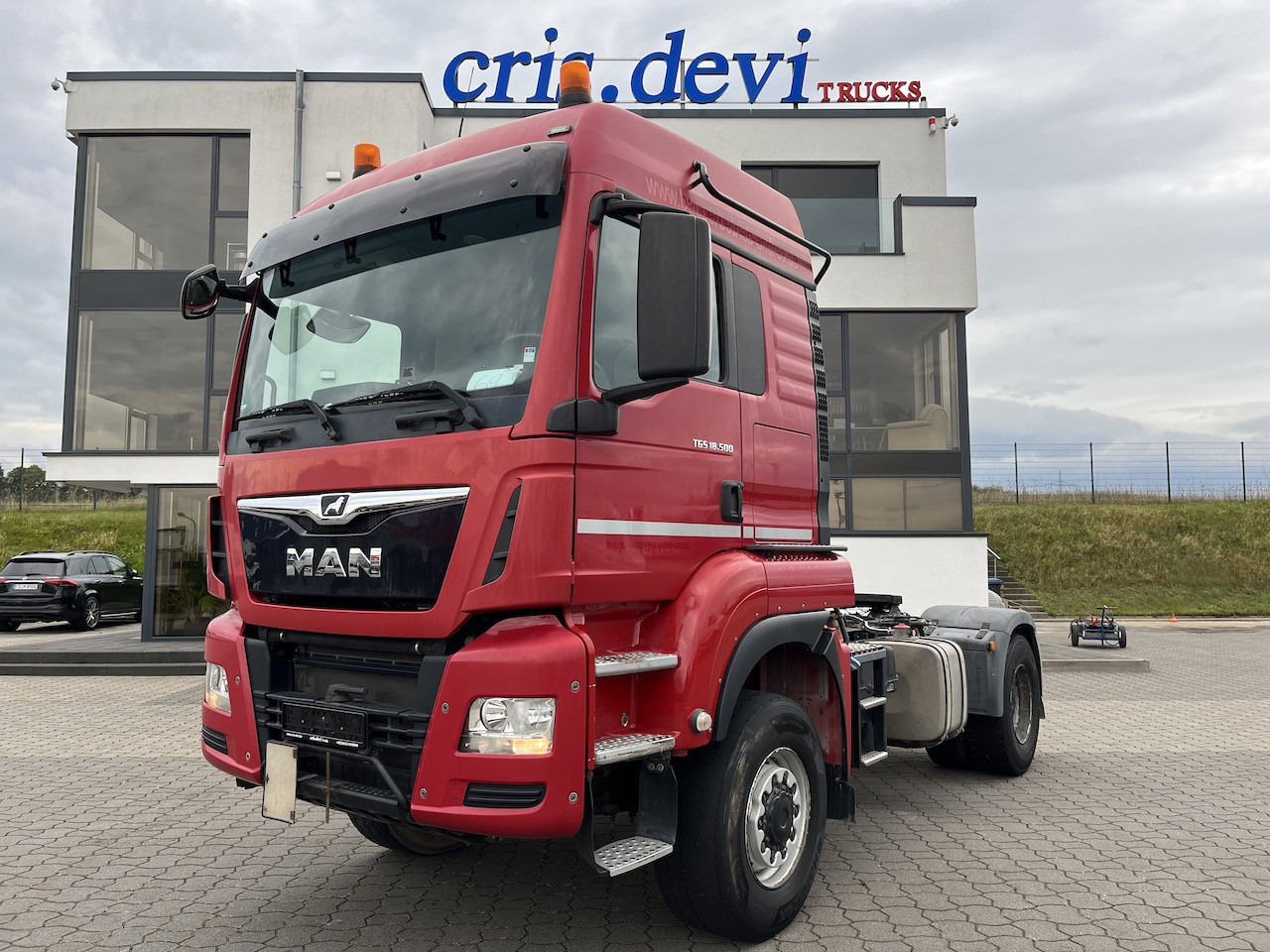 MAN TGS 18.500 4x4 SZM Kipphydraulik Intarder - Tracteur routier: photos 1 MAN TGS 18.500 4x4 SZM Kipphydraulik Intarder - Tracteur routier: photos 1