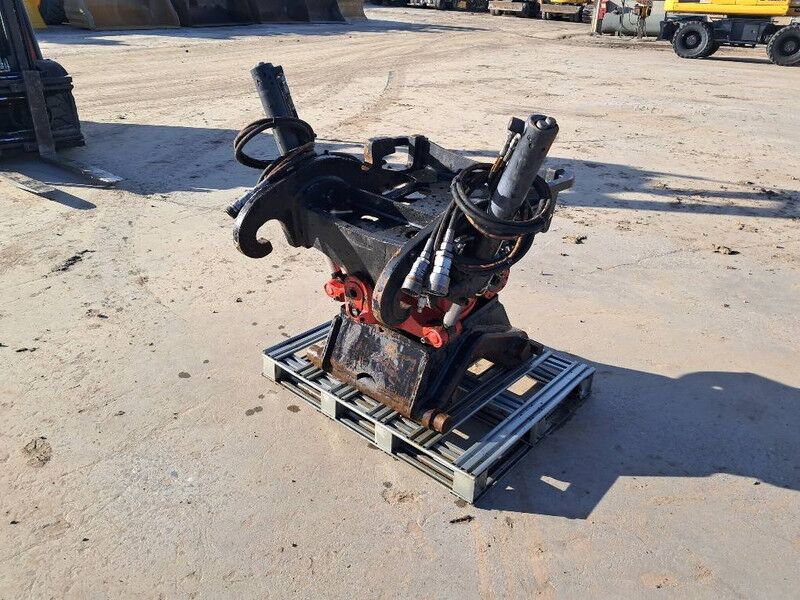 ROTOTILT R4 - Accessoire pour Engins de chantier: photos 4 ROTOTILT R4 - Accessoire pour Engins de chantier: photos 4