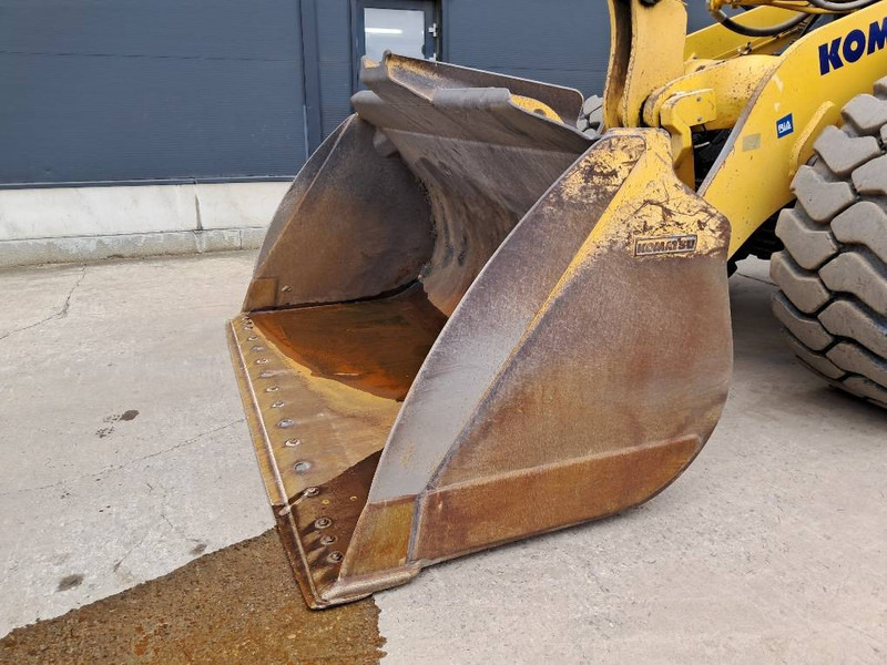 Komatsu WA475-10E0 - Chargeuse sur pneus: photos 4 Komatsu WA475-10E0 - Chargeuse sur pneus: photos 4