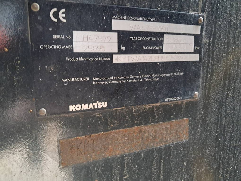 Komatsu WA475-10E0 - Chargeuse sur pneus: photos 2 Komatsu WA475-10E0 - Chargeuse sur pneus: photos 2