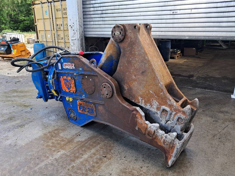 Trevibenne FR23 - Cisaille de démolition pour Engins de chantier: photos 1 Trevibenne FR23 - Cisaille de démolition pour Engins de chantier: photos 1