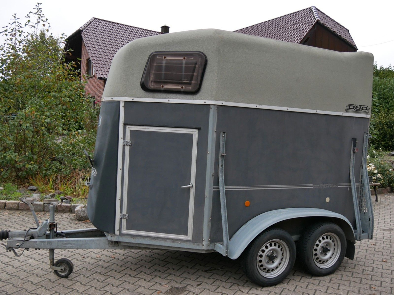 Böckmann Duo mit Sattelkammer - Remorque bétaillère: photos 1 Böckmann Duo mit Sattelkammer - Remorque bétaillère: photos 1