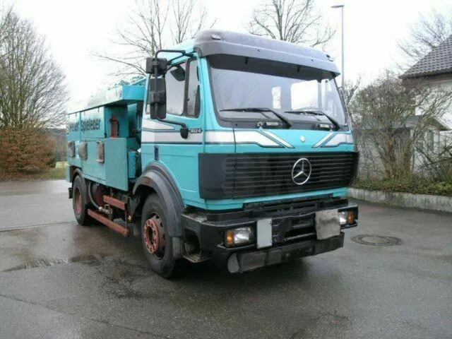 Mercedes-Benz SK 1824 ASSMANN SAUG SPÜL A3 TANK KOMBIFZ - Nettoyeur haute pression: photos 2 Mercedes-Benz SK 1824 ASSMANN SAUG SPÜL A3 TANK KOMBIFZ - Nettoyeur haute pression: photos 2