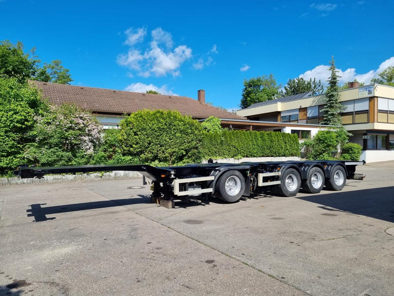 Nooteboom CT-53-04 D 4-Achs Containerchassis Combitrailer CT-53-04 D 4-Achs Containerchassis Combitrailer - Semi-remorque porte-conteneur/ Caisse mobile: photos 1 Nooteboom CT-53-04 D 4-Achs Containerchassis Combitrailer CT-53-04 D 4-Achs Containerchassis Combitrailer - Semi-remorque porte-conteneur/ Caisse mobile: photos 1