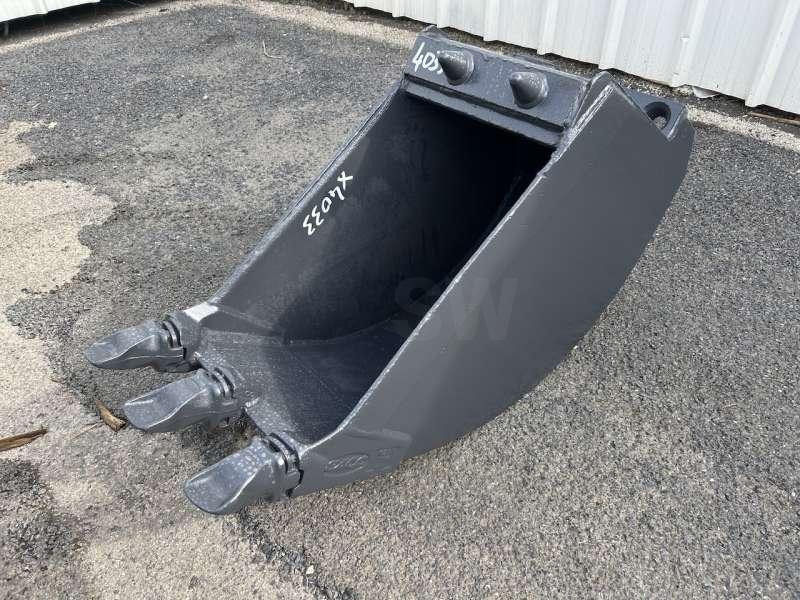 MECALAC serie 12 - 450mm - Godet pour pelle pour Engins de chantier: photos 1 MECALAC serie 12 - 450mm - Godet pour pelle pour Engins de chantier: photos 1