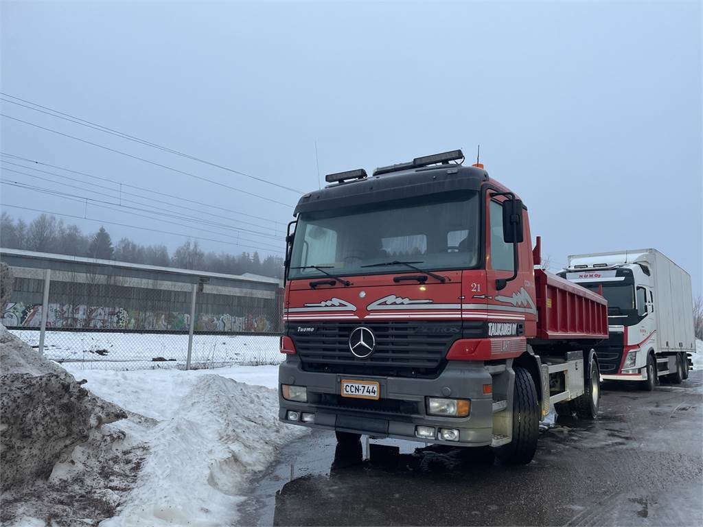 Mercedes-Benz Actros 1835L - Camion benne: photos 3 Mercedes-Benz Actros 1835L - Camion benne: photos 3