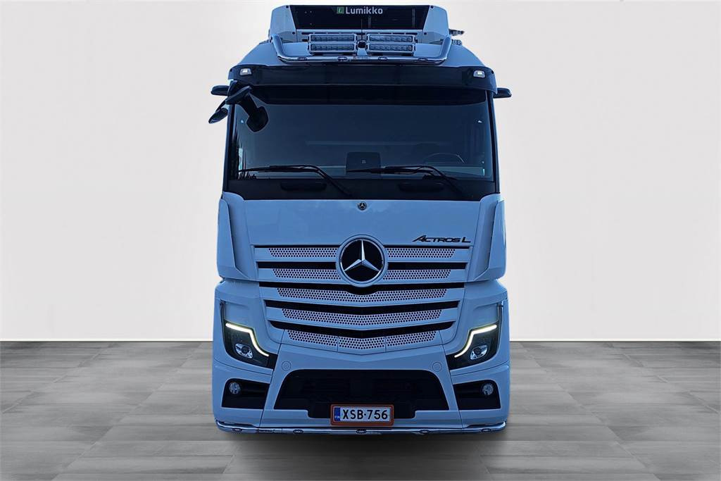 Mercedes-Benz Actros L 3558 - Camion isothermique: photos 2 Mercedes-Benz Actros L 3558 - Camion isothermique: photos 2