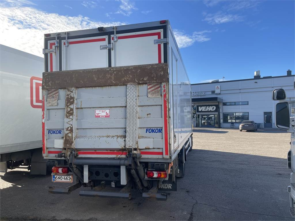 Mercedes-Benz Antos 1830L FRC kakslämpökori + PL-Nostin - Camion isothermique: photos 3 Mercedes-Benz Antos 1830L FRC kakslämpökori + PL-Nostin - Camion isothermique: photos 3