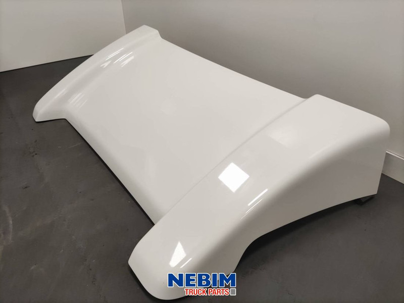 Volvo Volvo - 82358332 - Dakspoiler FH4/4B Cabinehoogte 175cm - Pièces de rechange pour Camion: photos 2 Volvo Volvo - 82358332 - Dakspoiler FH4/4B Cabinehoogte 175cm - Pièces de rechange pour Camion: photos 2