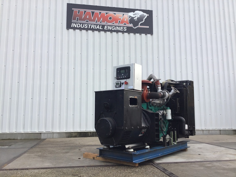 Cummins QSB4.5 GENERATOR 120 KVA USED - Groupe électrogène: photos 4 Cummins QSB4.5 GENERATOR 120 KVA USED - Groupe électrogène: photos 4